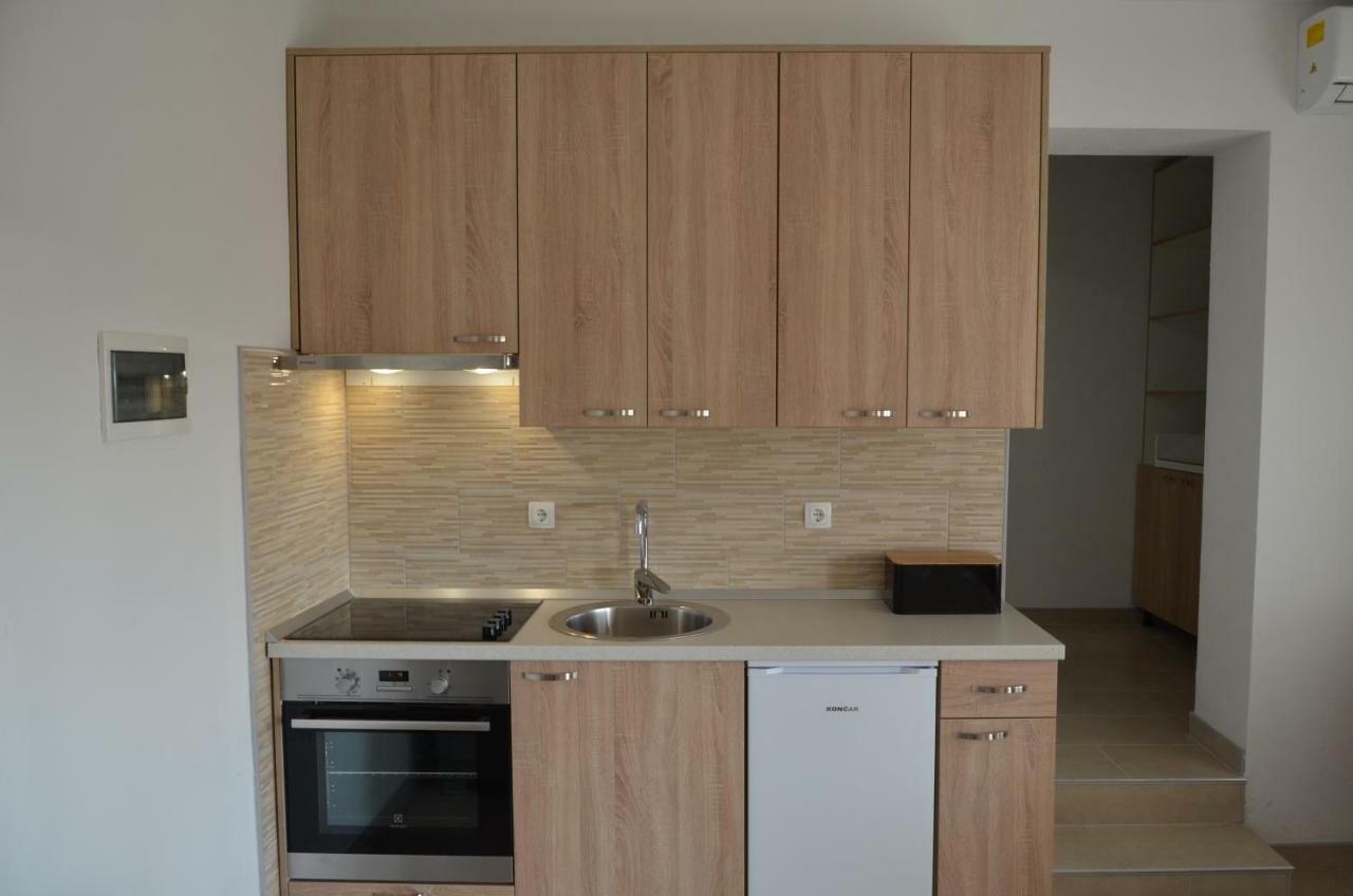 Apartments Tri Mora ราชานาส ภายนอก รูปภาพ