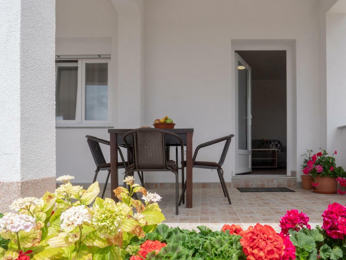 Apartments Tri Mora ราชานาส ภายนอก รูปภาพ